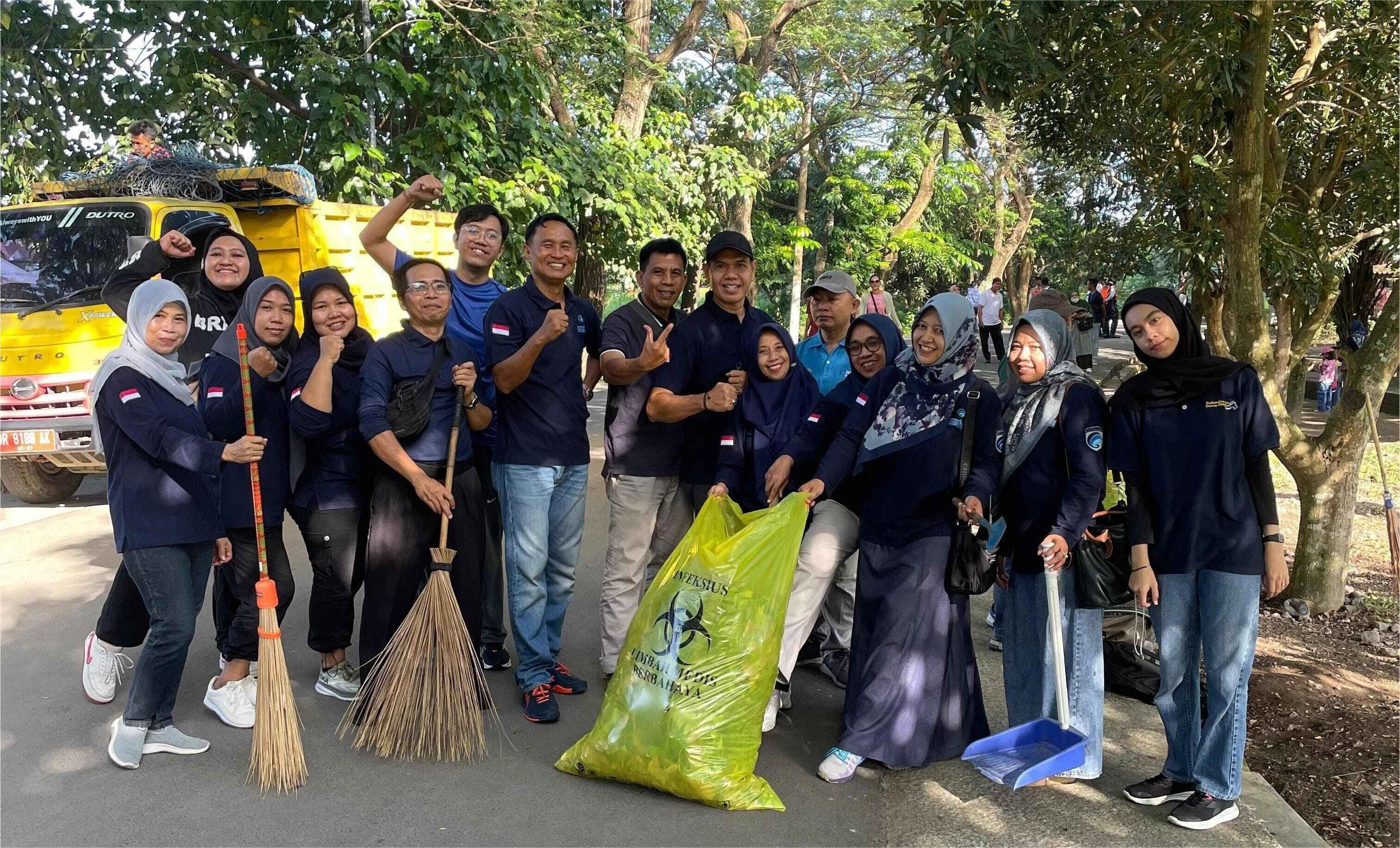 Diskominfo Kota Mataram Ikut Ambil Bagian dalam Aksi Lingkungan Hidup Sedunia 2025
